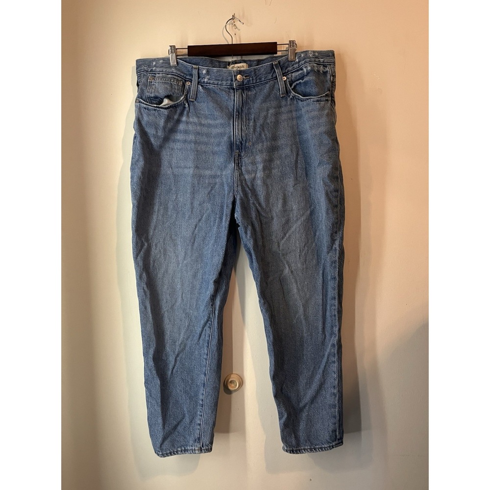 Madewell The Mom Jean Size 35 Distressed Light Wash High Rise